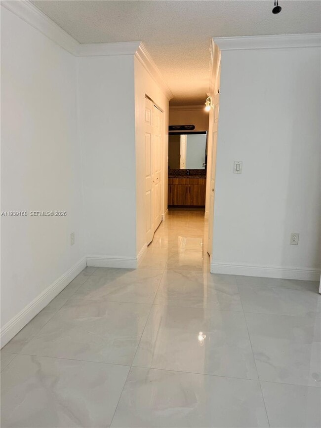 Building Photo - 6961 SW 129th Ave