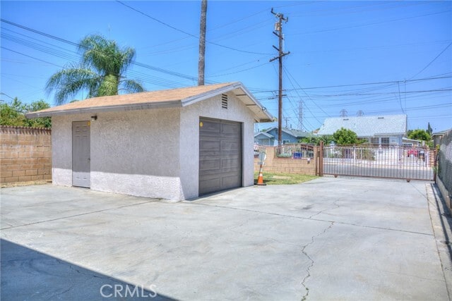 Building Photo - 3045 Charlotte Ave