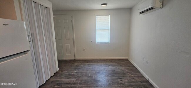 Building Photo - 4748 US-17