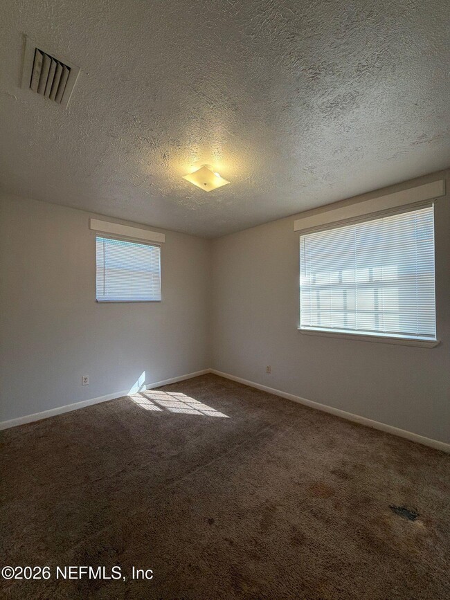 Building Photo - 10640 Arnez Rd