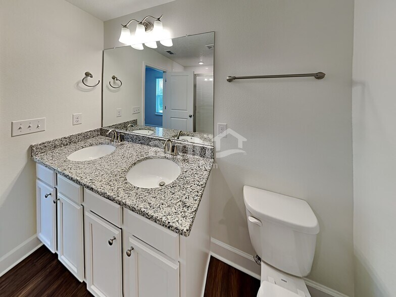 Building Photo - 4345 Reisswood Loop
