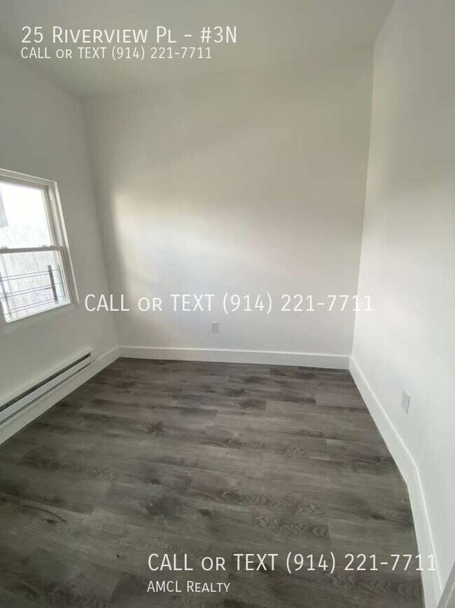 Building Photo - 25 Riverview Pl