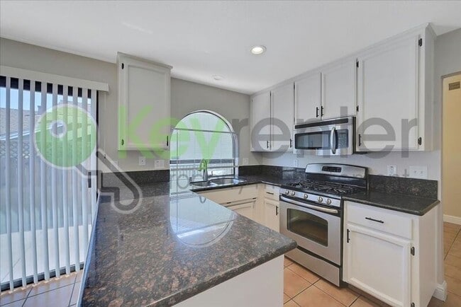 Building Photo - 3040 Danehurst Ct