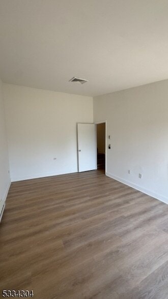 Building Photo - 5 Evergreen Dr
