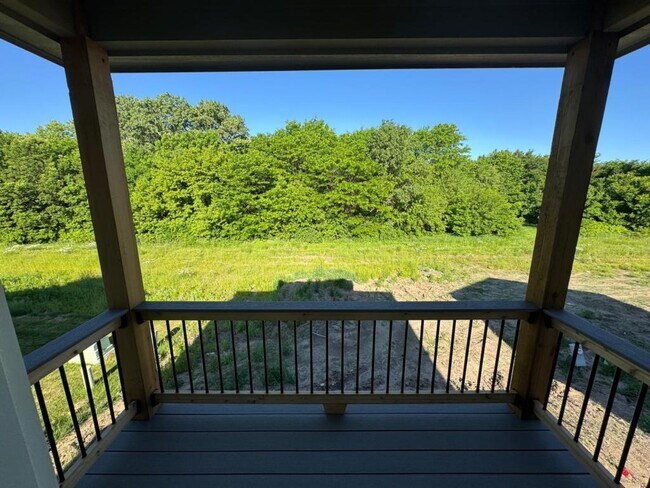 Building Photo - 5519 Bressler Dr