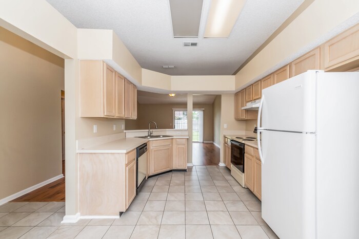 Building Photo - 2963 Waters View Cir