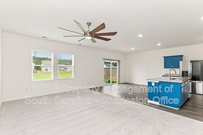 Building Photo - 484 Pender Woods Dr