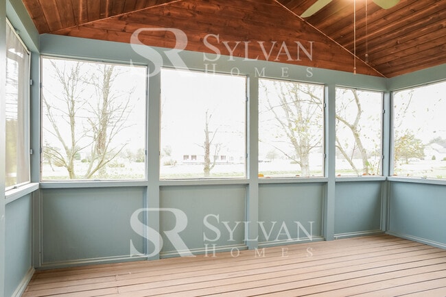 Building Photo - Carve Out a Great Life Here!