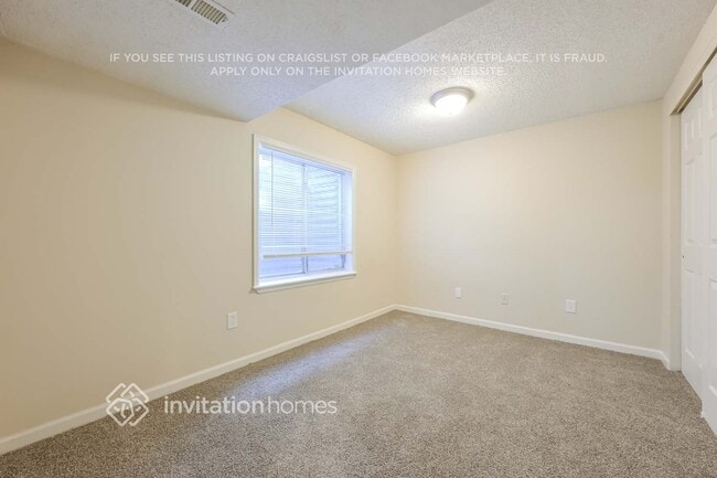 Building Photo - 4923 N Wildflowers Way