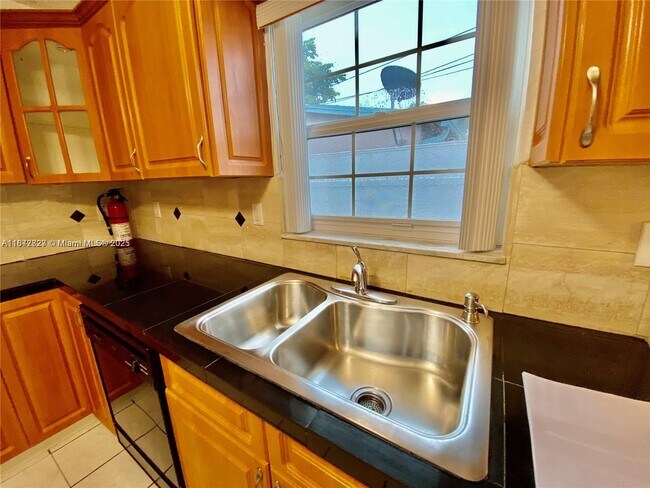 Building Photo - 3024 N 73rd Ter