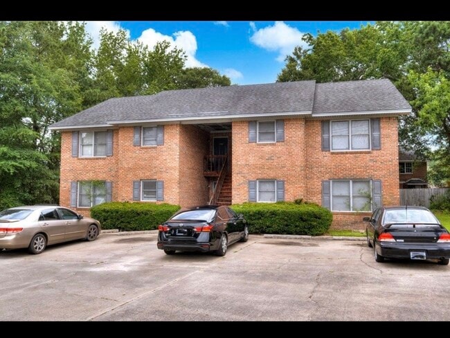 Building Photo - 1999 Coral Way