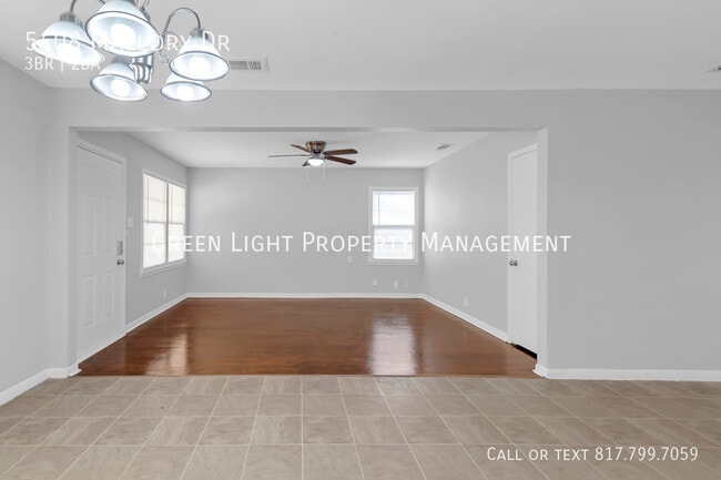 Building Photo - 5408 Mallory Dr