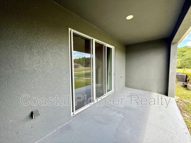 Building Photo - 32794 Pez Landing Ln