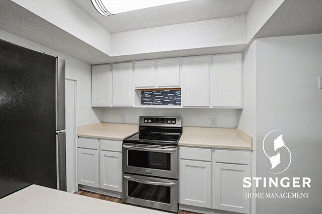 Building Photo - 900 Brotherhood Rd