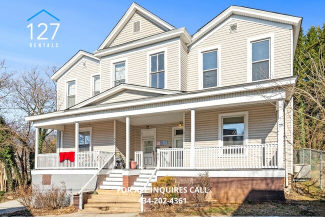 Building Photo - Modern Comfort Meets Prime Convenience - 3BR/2BA in Lynchburg!