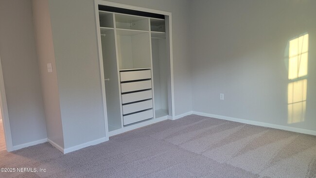 Building Photo - 6413 Timber Cv Ct