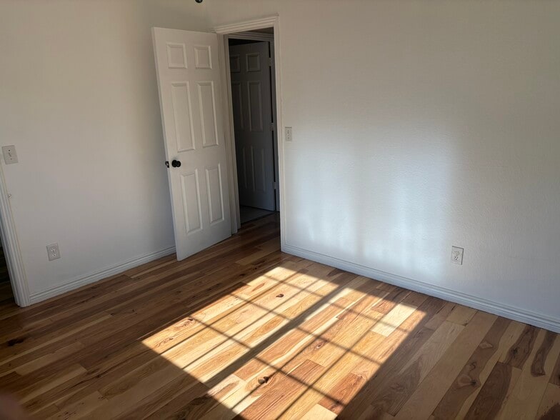 Building Photo - 4295 W 111th Cir