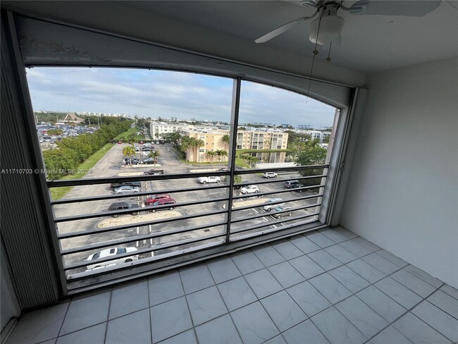 Building Photo - 501 E Dania Beach Blvd