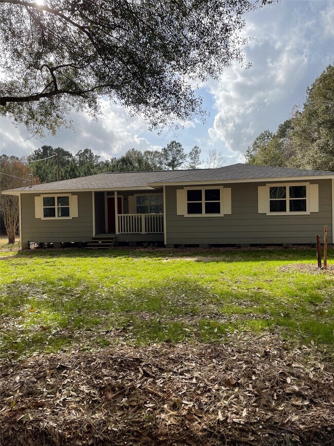 Building Photo - 250 McBride Trl