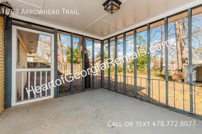 Building Photo - 203 Arrowhead Trl