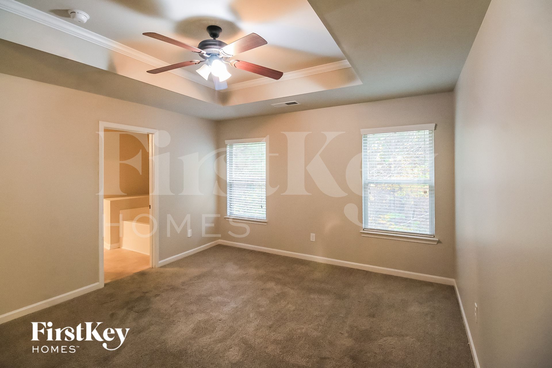 Building Photo - 5565 Union Pointe Pl