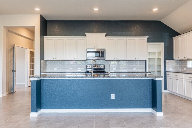 Building Photo - 2034 Carter Ln