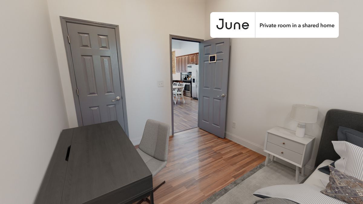 Building Photo - Room in Shared 4 bed/1 bath home