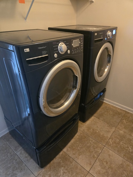 Building Photo - 23996 Creek Parke Cir