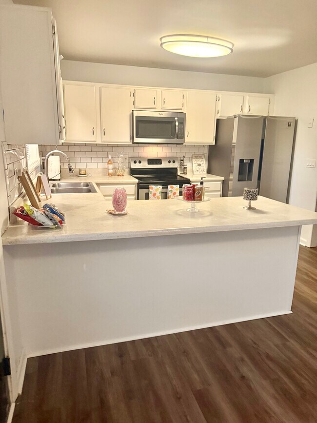 Building Photo - 6025 Sand Wedge Cir NW