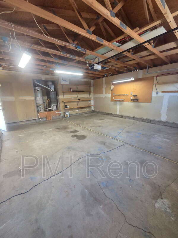 Building Photo - 14050 Tourmaline Dr