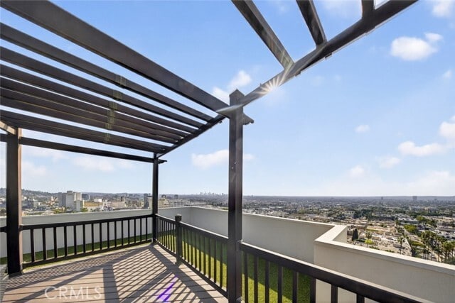 Building Photo - 7250 Franklin Ave