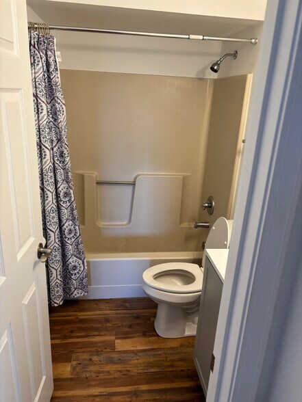 Building Photo - 536 Orchard Ln