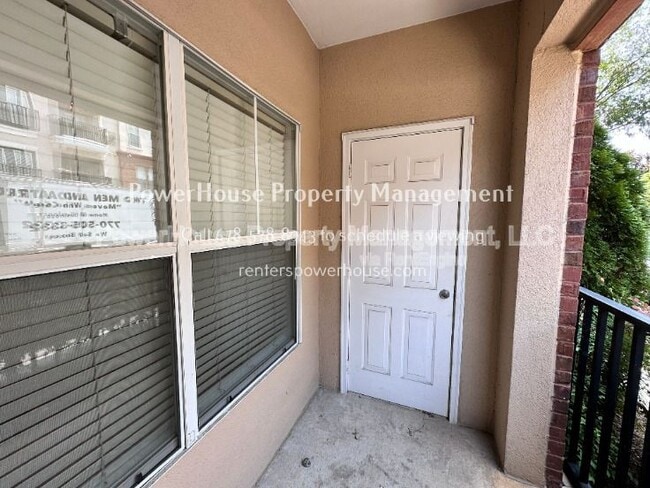 Building Photo - 1850 Cotillion Dr