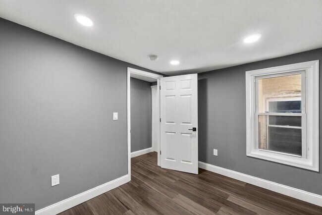 Building Photo - 1524 Byrd St