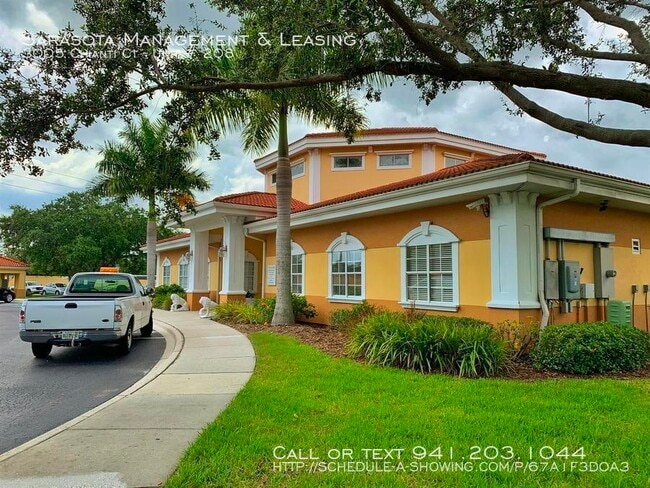 Building Photo - 3005 Chianti Ct