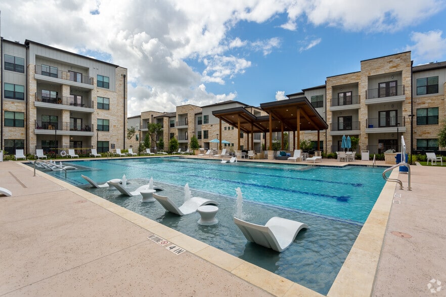 Pool - Lenox SoCo