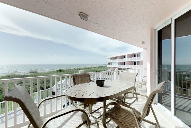 Building Photo - 2600 Gulf Dr N