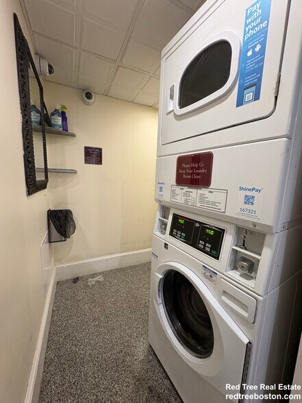 Building Photo - 69 Babcock St