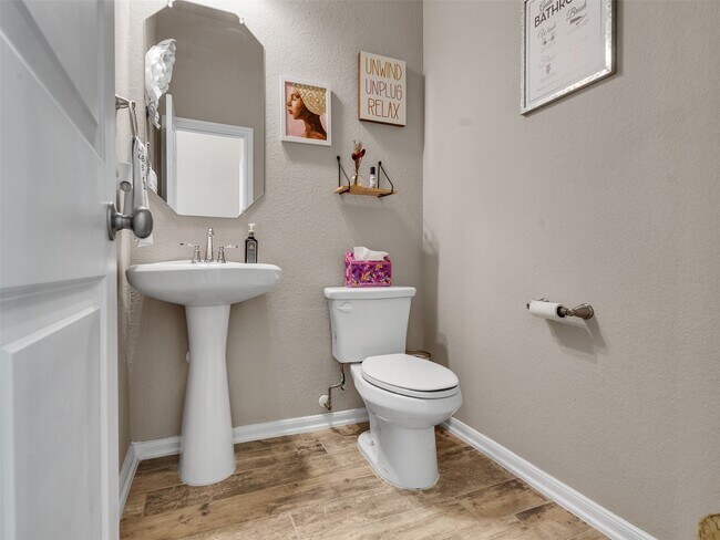 Building Photo - 12423 Alora Bluff Trail