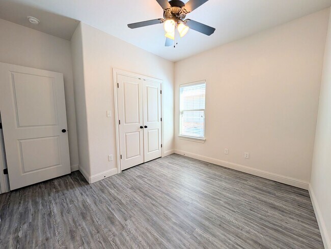 Building Photo - 2507 111th St