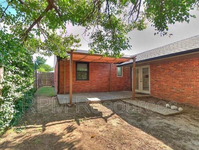 Building Photo - 1705 Carlisle Rd