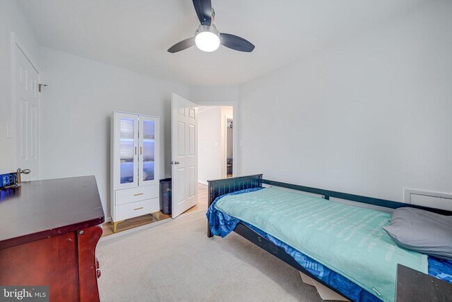 Building Photo - 6812 Beechview Dr