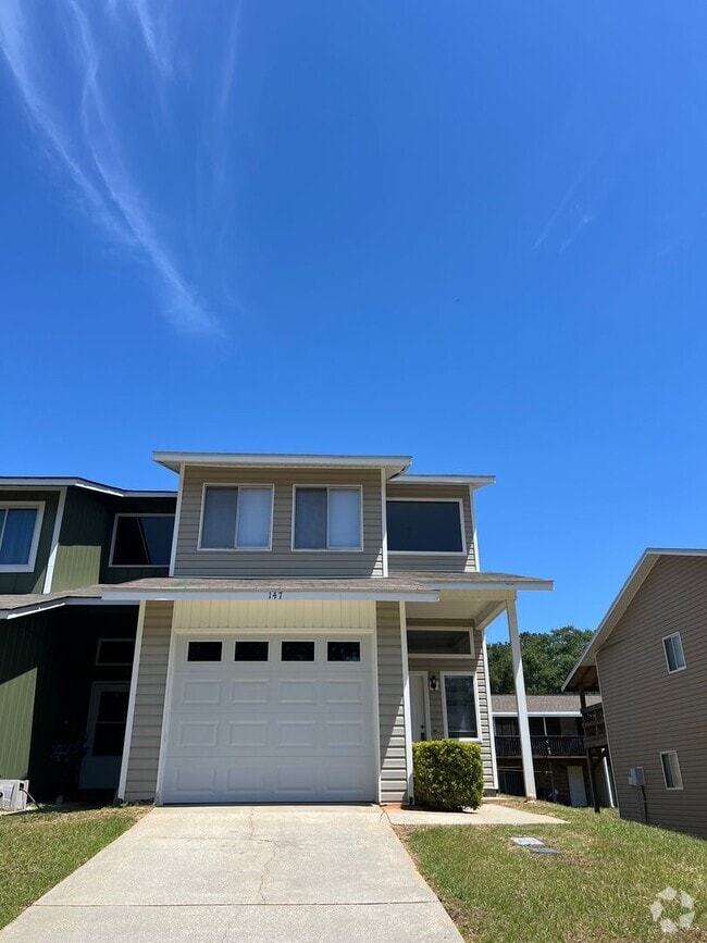 Building Photo - 147 Woodfield Pl
