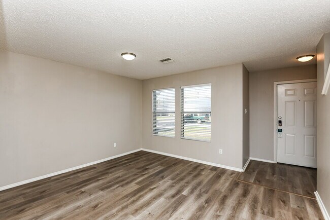 Building Photo - 509 Brasenose St