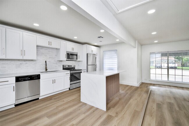 Building Photo - 7210 Lumber Jack Dr