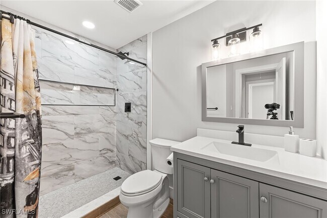 Building Photo - 1890 Bald Eagle Dr