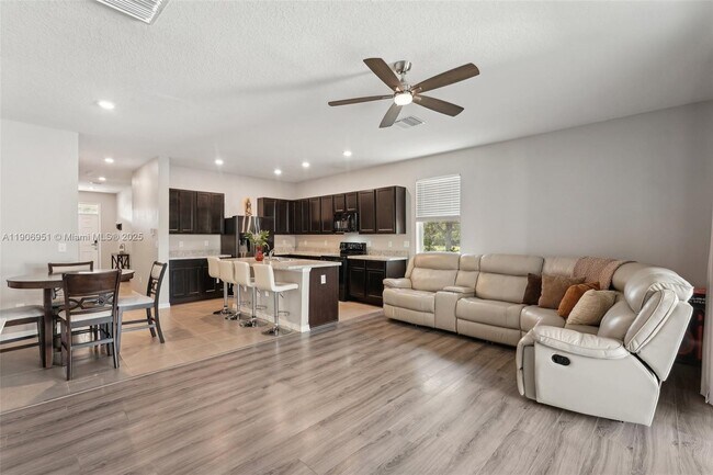 Building Photo - 508 Glenn Cross Dr