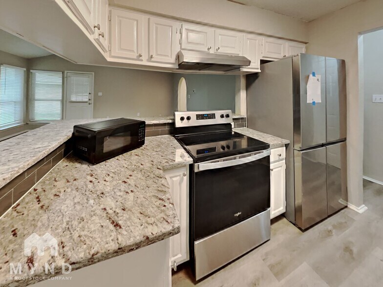 Building Photo - 1509 Brook Forest Dr