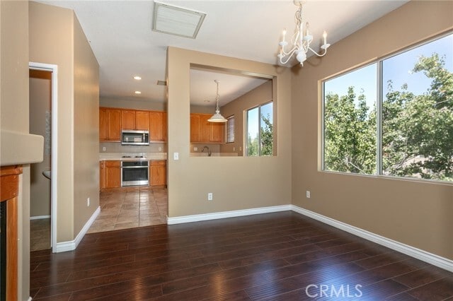 Building Photo - 1750 Tallowberry Ln