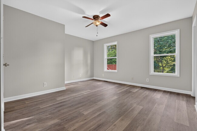 Building Photo - 837 Princeton Cir